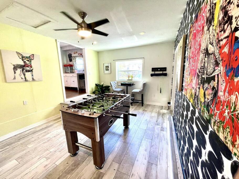 Cozy Sanctuary Minutes From The Bay And Beaches Tampa Exterior photo